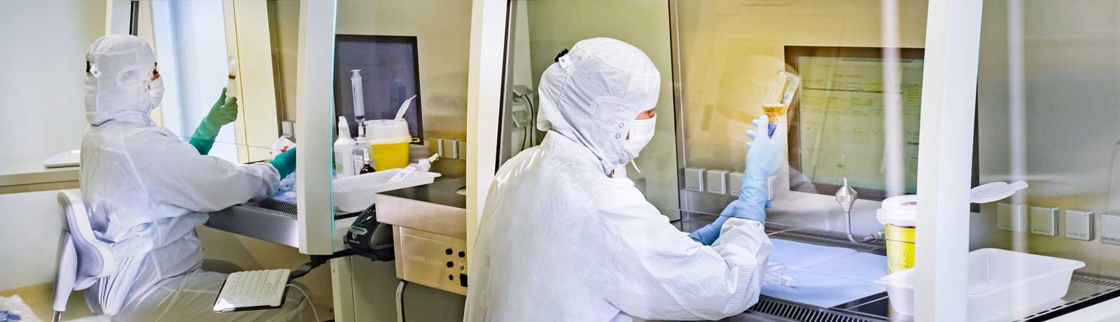 Arbeit in einem Steril-Labor